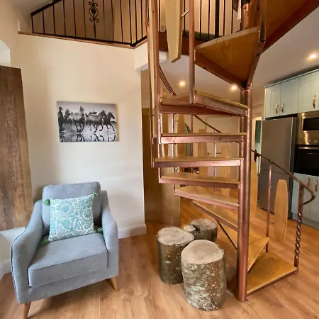 411 - Kylemore Apartment *